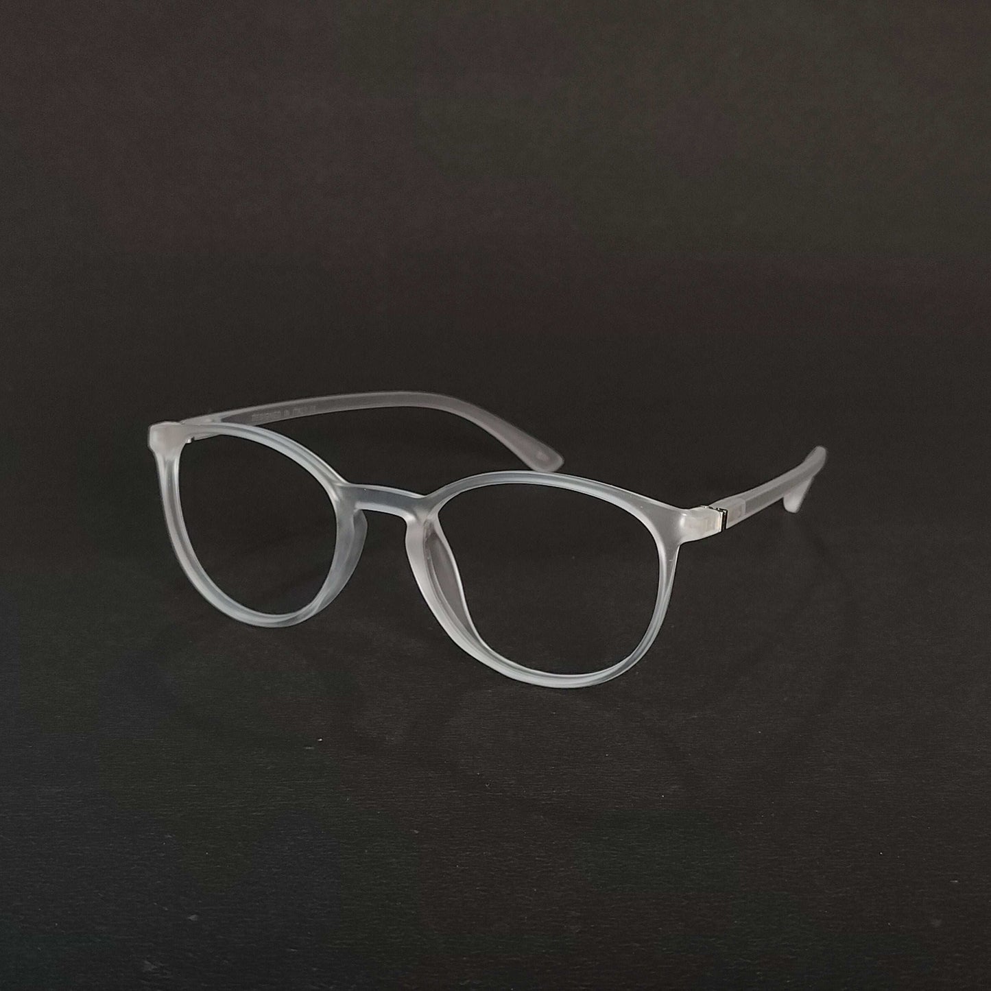 Full rim mat transparent round